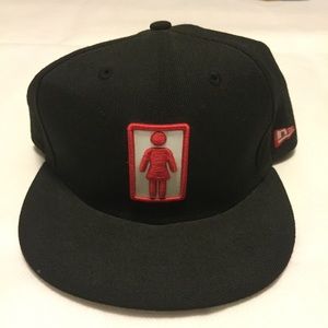 girl skateboards trucker hat